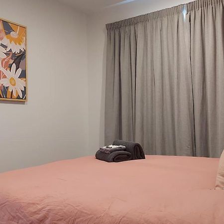 Sleek Suite By The Sand 1-Bedroom Dunedin Ngoại thất bức ảnh
